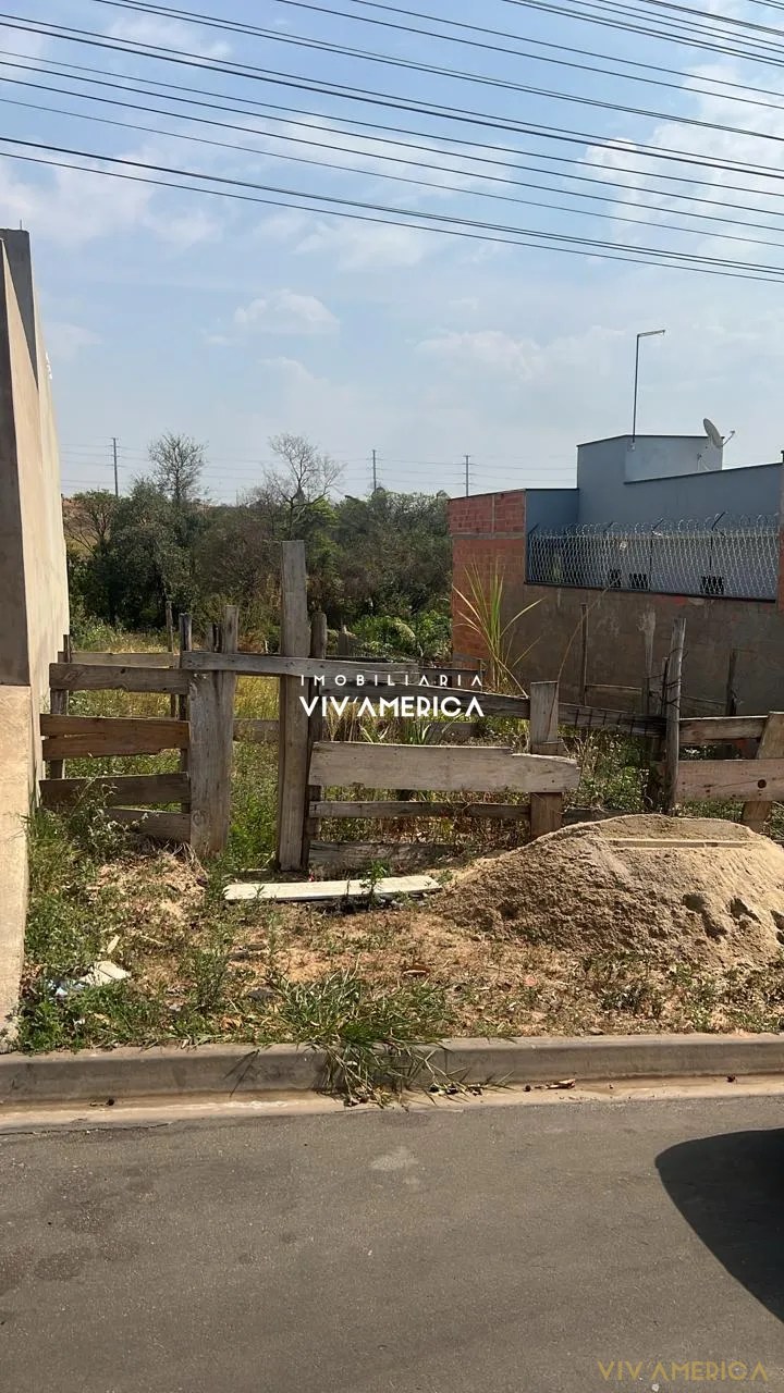 Terreno à venda, 353 m² no Jardim das Maritacas, Indaiatuba