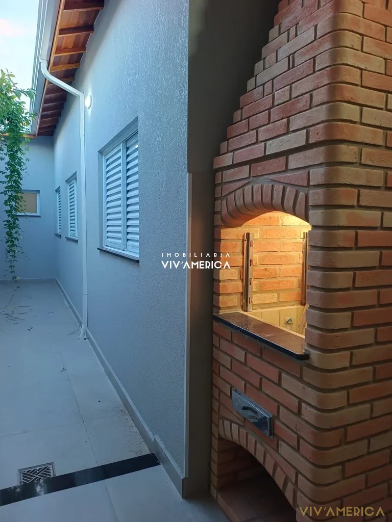 Casa à venda, 3 quartos (1 suíte), 125 m², 2 vagas no Centro
